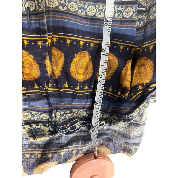 Disney Aladdin Our Universe Aloha Button Up Hawaiian Shirt Disneyland Size XS - Picture 4 of 7